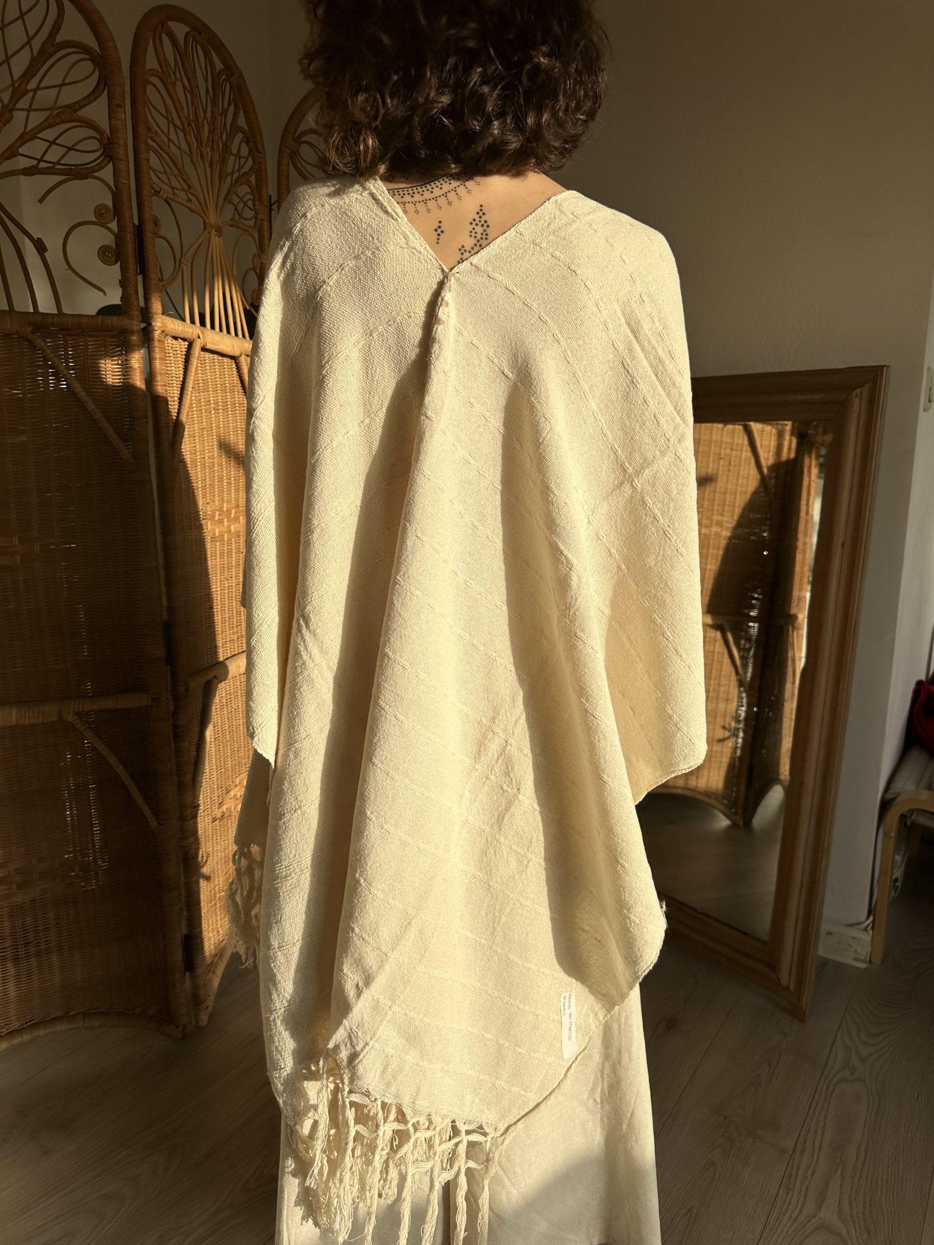 Alma handmade  Poncho - Image 5