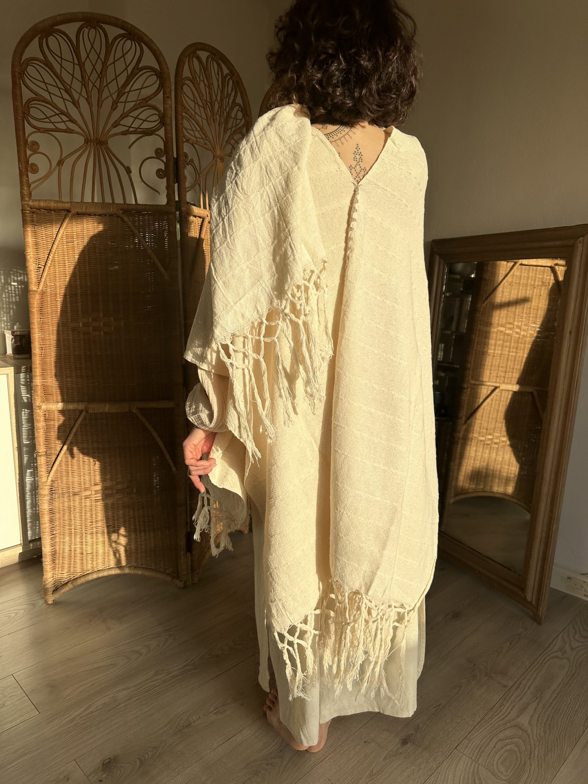Alma handmade  Poncho - Image 6